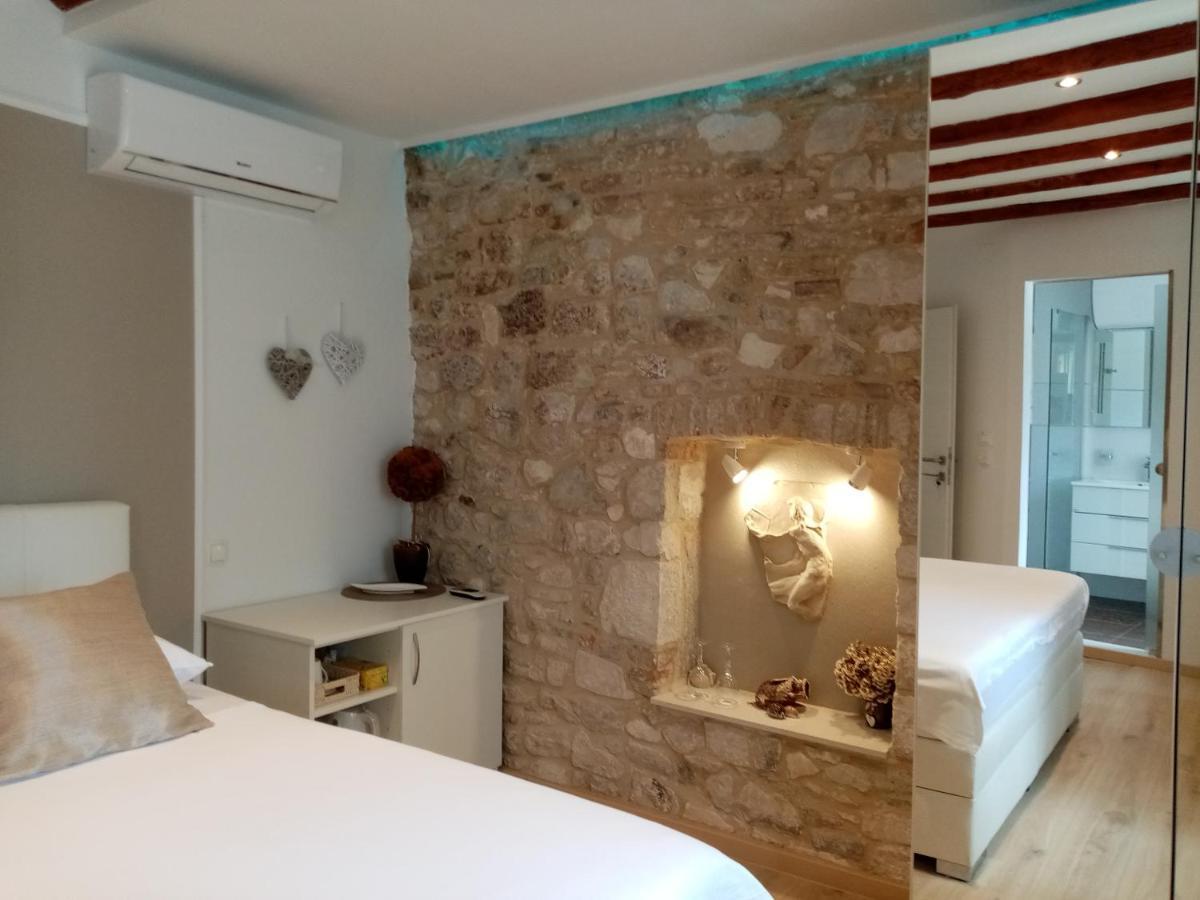 Apartments & Rooms Trogir Stars Free Parking מראה חיצוני תמונה