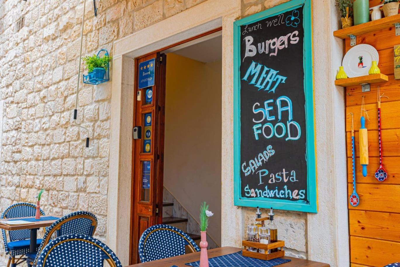Apartments & Rooms Trogir Stars Free Parking מראה חיצוני תמונה
