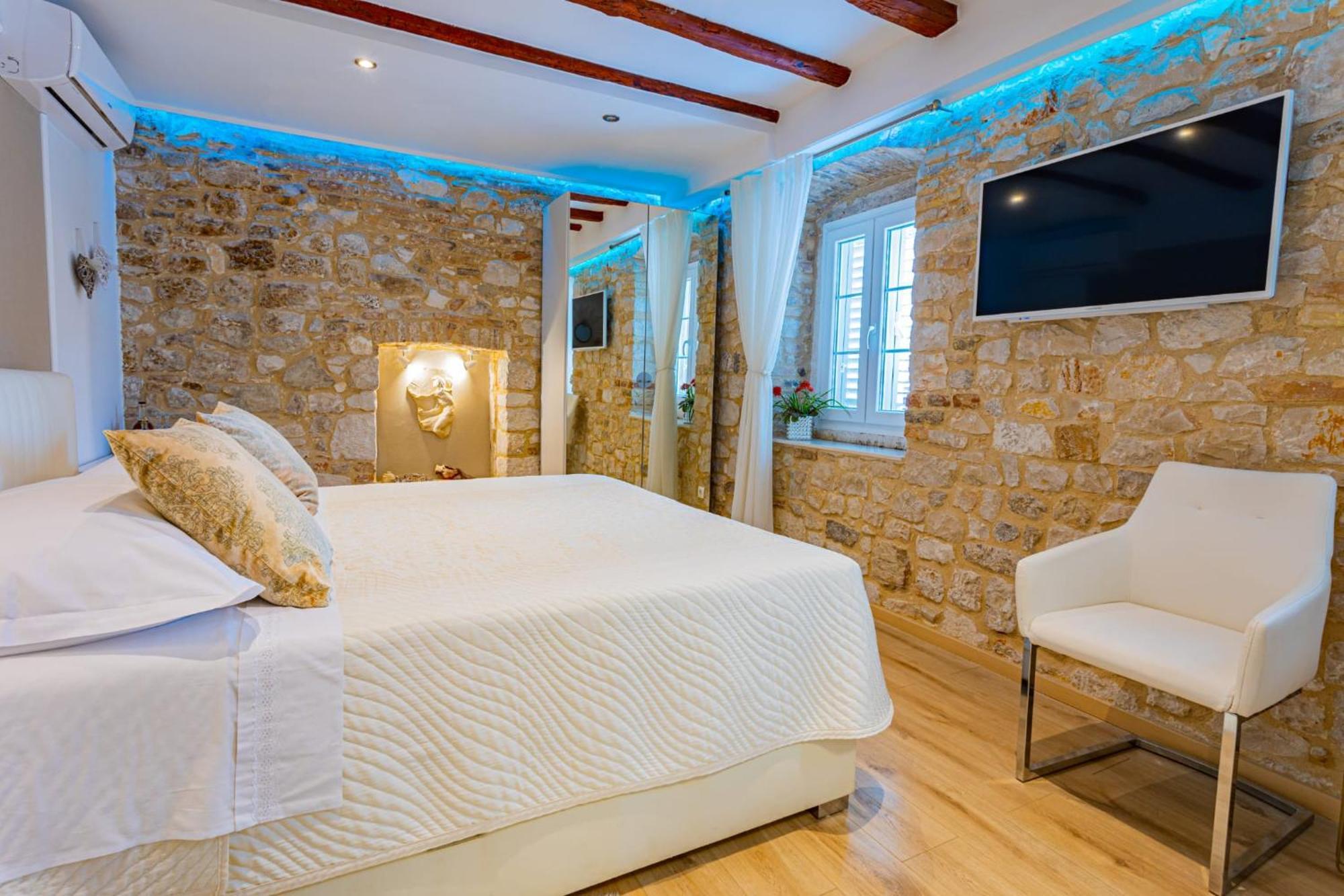 Apartments & Rooms Trogir Stars Free Parking מראה חיצוני תמונה