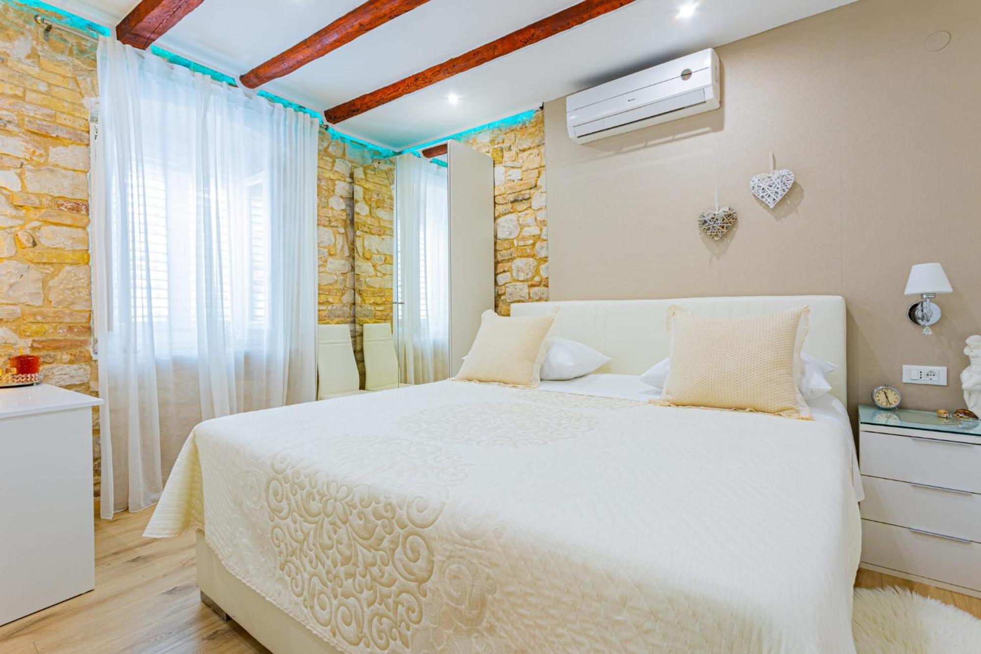 Apartments & Rooms Trogir Stars Free Parking מראה חיצוני תמונה