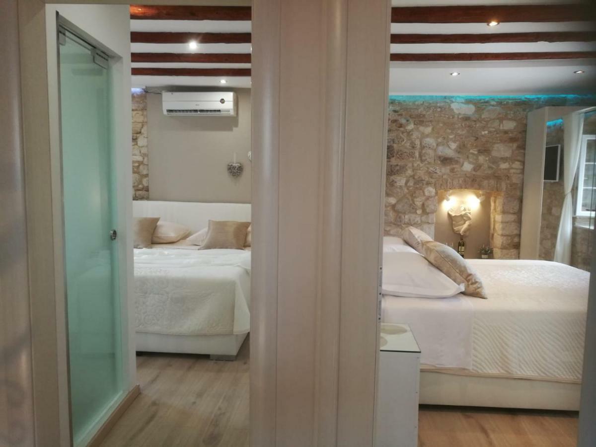 Apartments & Rooms Trogir Stars Free Parking מראה חיצוני תמונה